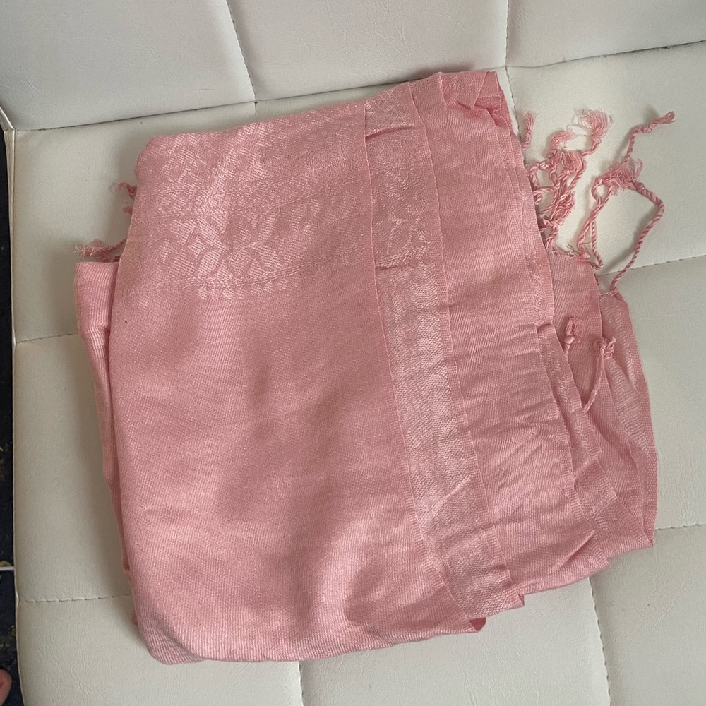 Women’s scarf